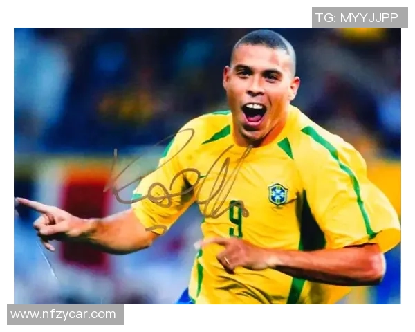 足球传奇小罗纳尔多的辉煌生涯与成就回顾 足球传奇小罗纳尔多的辉煌生涯与成就回顾